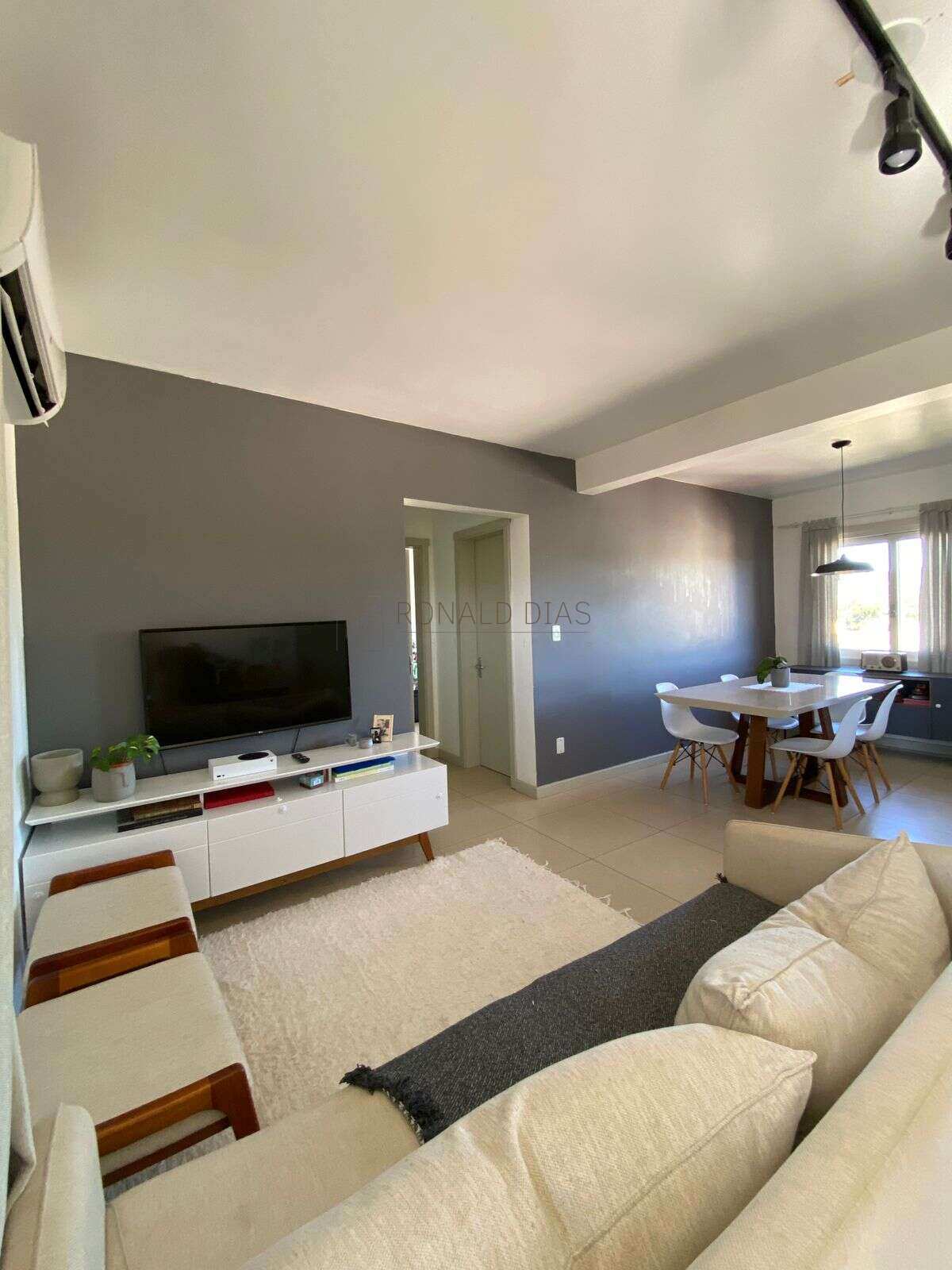 Apartamento à venda no Centro de Dois Irmãos